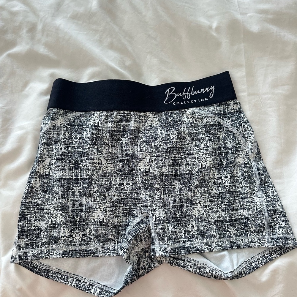BuffBunny High Waist Shorts - Black and Gray